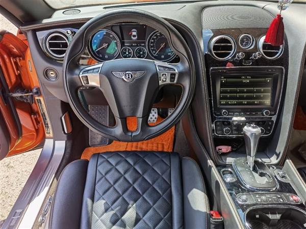 ŷ½ 2017 4.0T GT V8 S ׼
