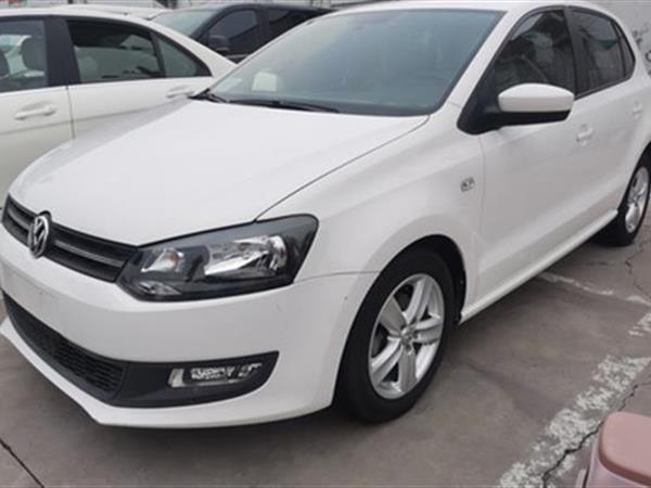 Polo 2011 1.4L Զ а