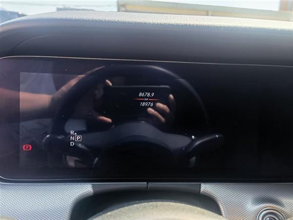 E() 2019 Ŀ E 300 ˶