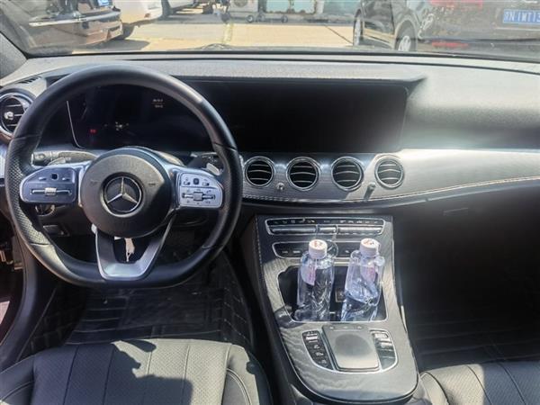 E() 2019 Ŀ E 300 ˶