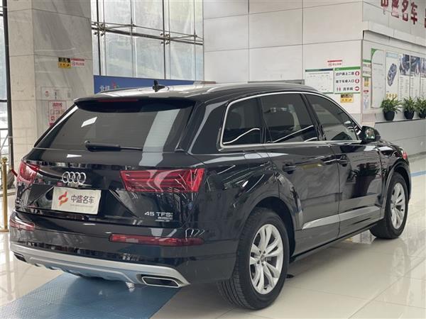 µQ7 2018 45 TFSI 