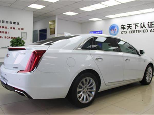 XTS 2018 28T 