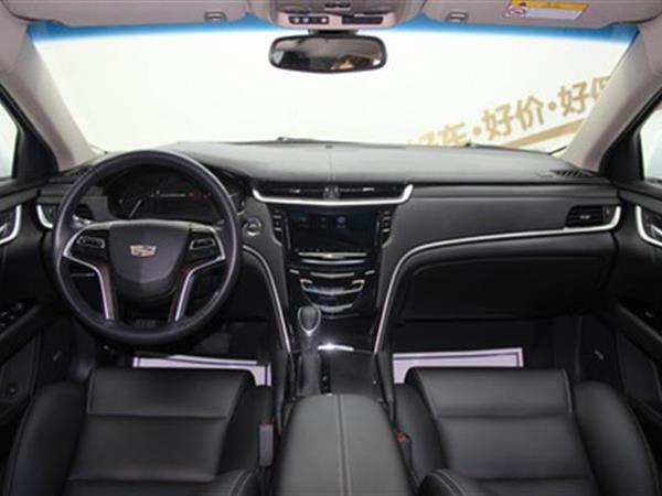 XTS 2018 28T 