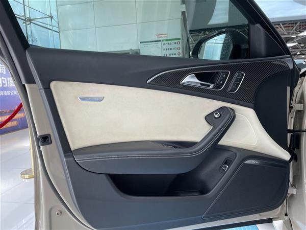 µRS 6 2016 RS 6 4.0T Avant