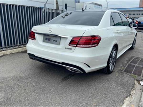 E 2015 Ŀ E 260 L  ˶γ