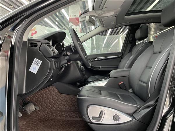 R 2017 R 320 4MATIC ذ