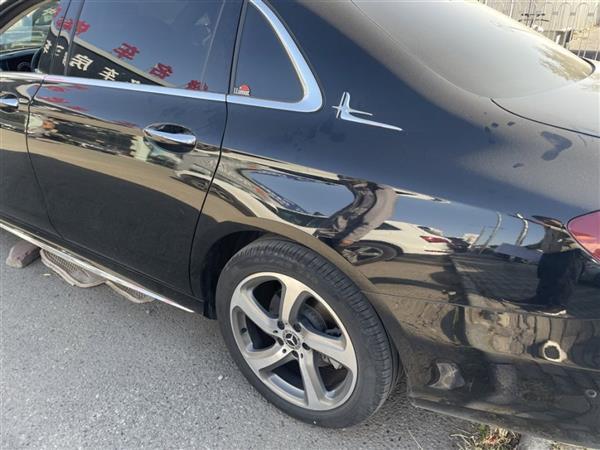E 2018 Ŀ E 300 L ˶