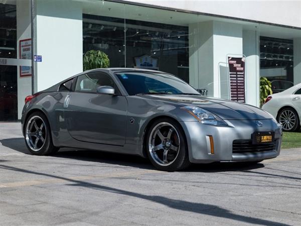 ղ350Z 2004 3.5 AT