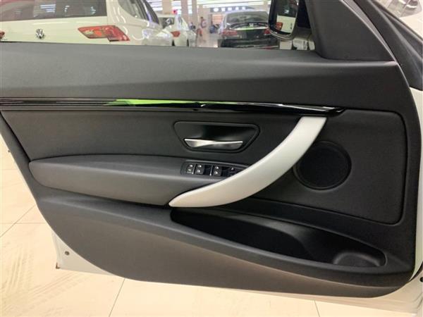 宝马3系GT 2016款 320i 时尚型