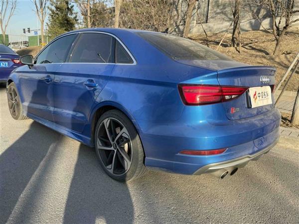 µS3 2019 S3 2.0T Limousine
