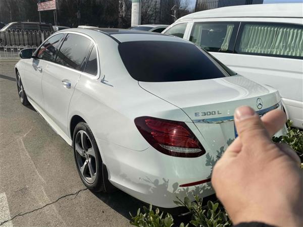 E 2019 Ŀ E 300 L ˶