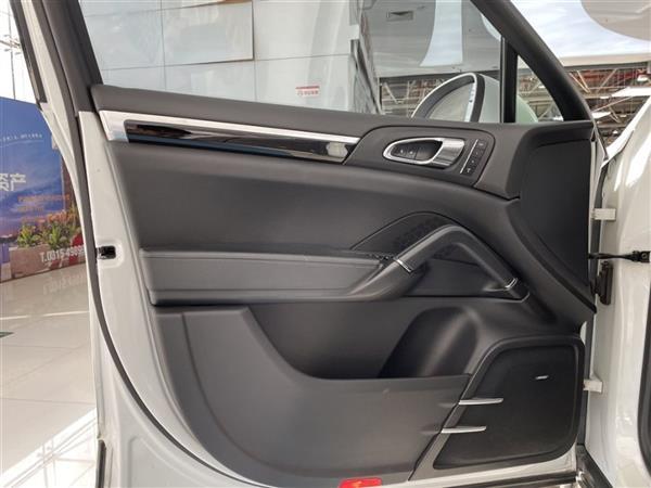 Cayenne 2013 3.0L Զ