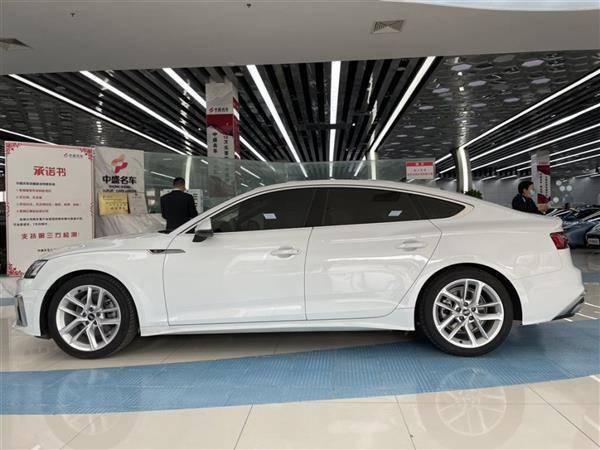 µA5 2021 Sportback 40 TFSI ʱж