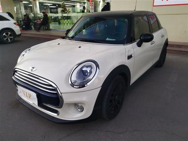 MINI 2015 1.5T COOPER Fun Ű