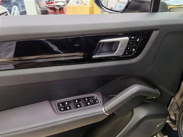CayenneԴ 2019 Cayenne E-Hybrid 2.0T