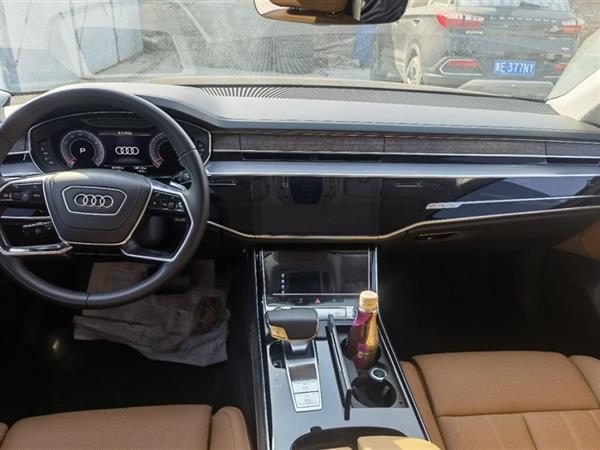 µA8 2018 A8L 55 TFSI quattro