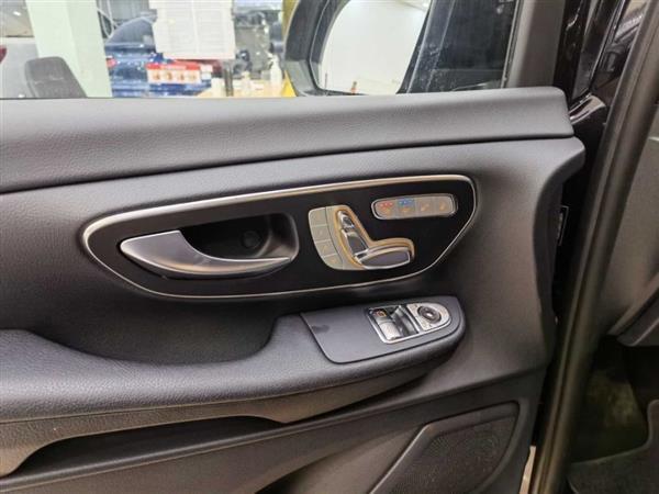 V 2018 V 260 캽 VI