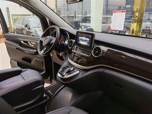 V 2018 V 260 캽 VI