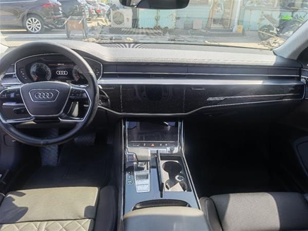 µA8 2021 A8L 50 TFSI quattro 