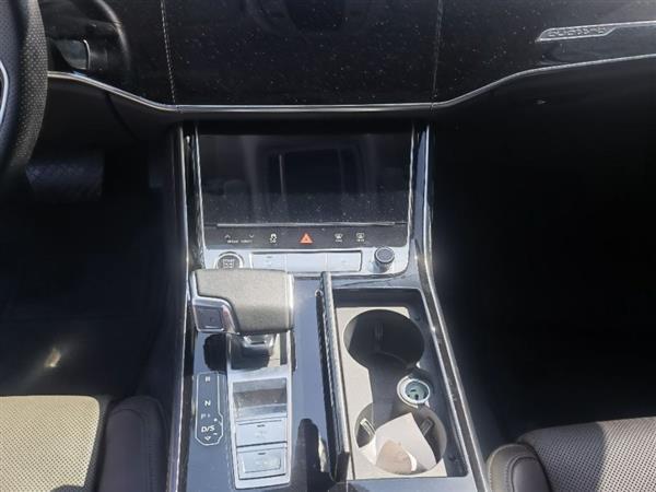 µA8 2021 A8L 50 TFSI quattro 