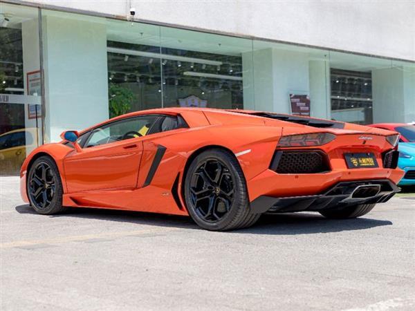 Aventador 2011 LP 700-4