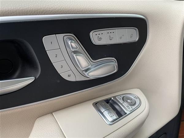 V 2018 V 260 캽 V