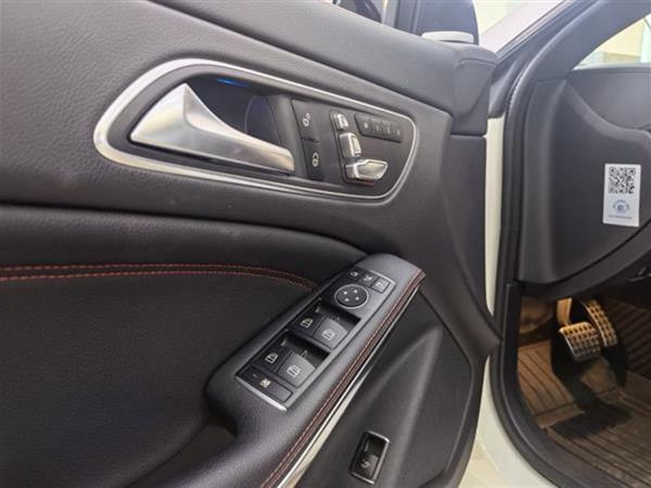 CLA AMG 2017 Ŀ AMG CLA 45 4MATIC