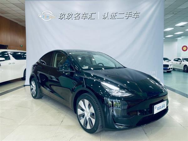 Model Y 2022 