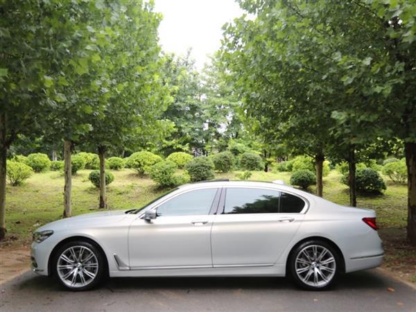 7ϵ 2018 740Li xDrive  ׿Խװ