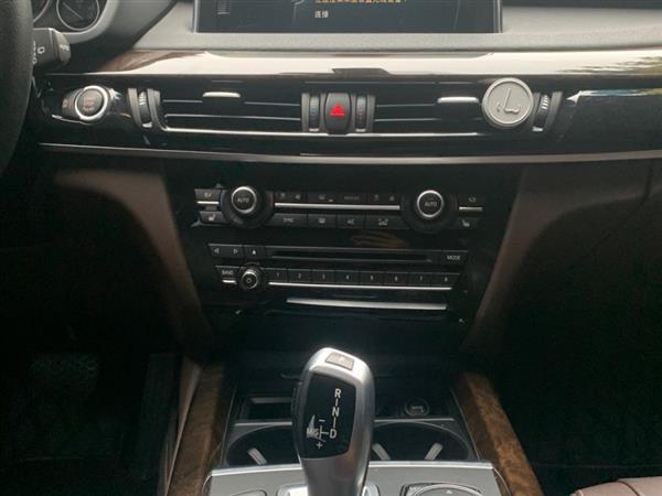 X5() 2017 xDrive28i