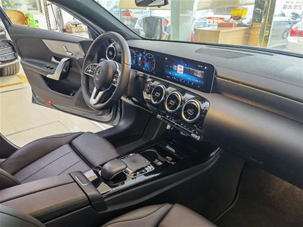 A 2019 A 200 L