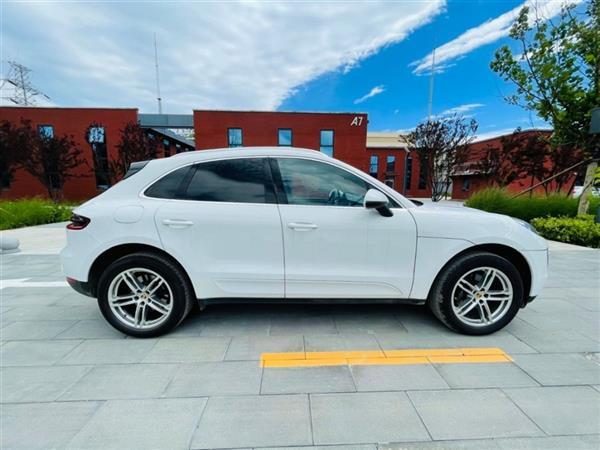 Macan 2014 Macan 2.0T