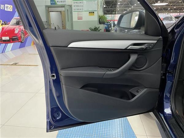 X1 2019 sDrive18Li ʱ