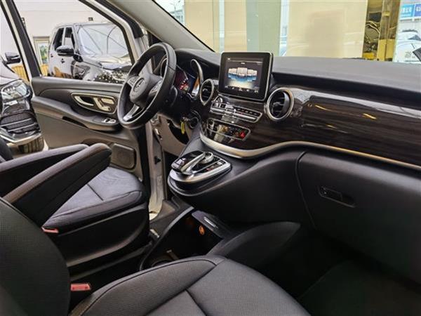 V 2018 V 260 캽 VI