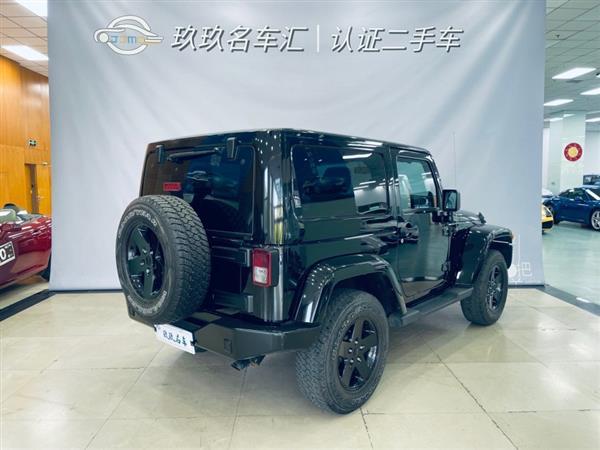  2012 3.6L Sahara ذ