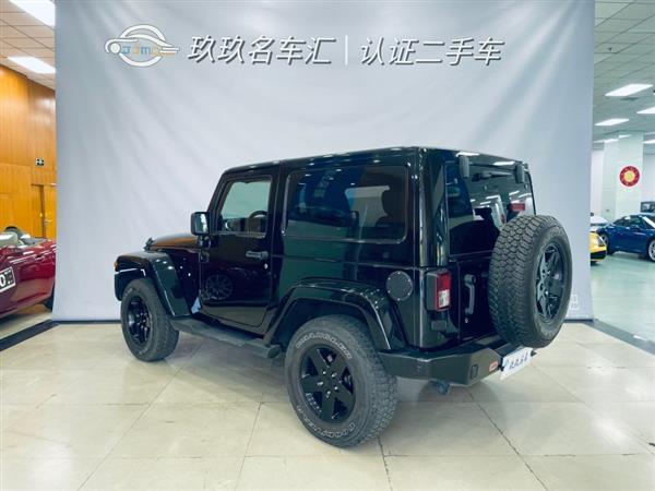  2012 3.6L Sahara ذ