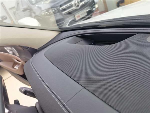 E 2020 Ŀ E 300 L ˶