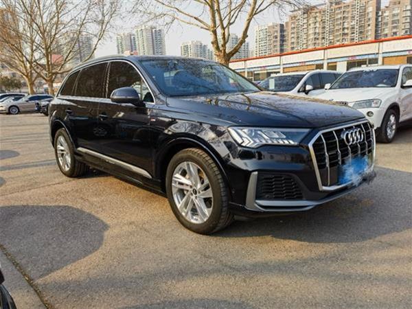 µQ7 2021 55 TFSI quattro S line˶