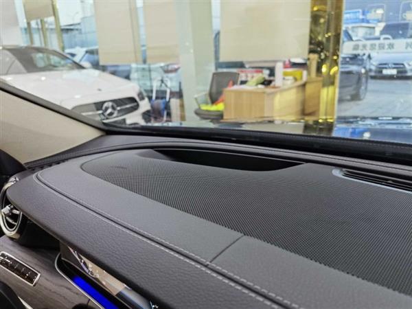 E 2020 Ŀ E 300 L ˶