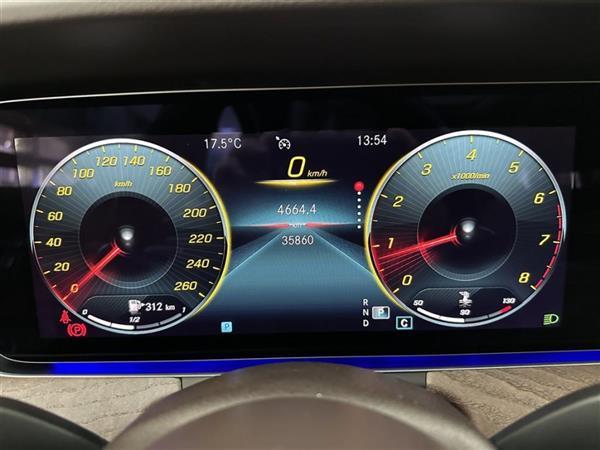 E 2022 E 300 L ʱ