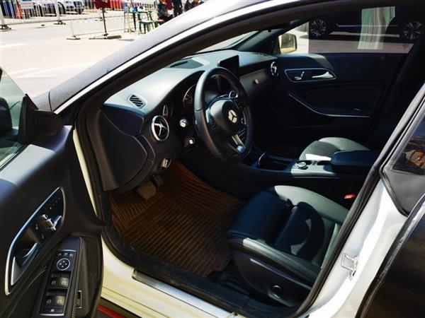 CLA 2018 CLA 200 ʱ