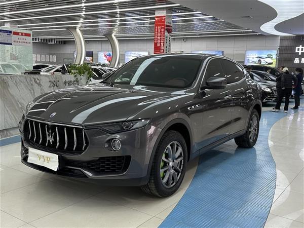 Levante 2018 3.0T ׼