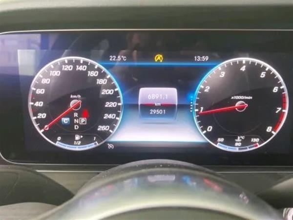 E 2020 Ŀ E 300 L ˶