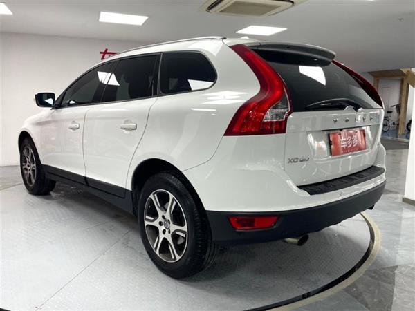 ֶXC60() 2013 T5 ʰ