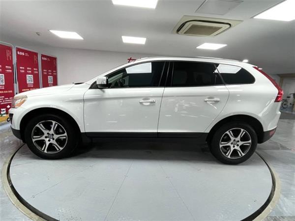 ֶXC60() 2013 T5 ʰ