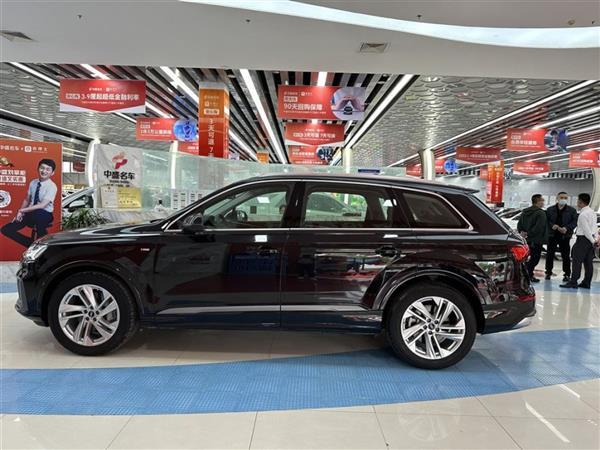 µQ7 2021 45 TFSI quattro S line˶