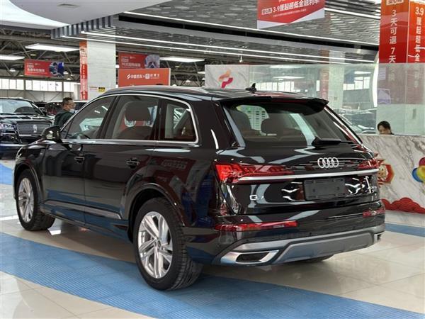 µQ7 2021 45 TFSI quattro S line˶