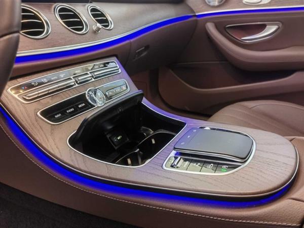 E 2020 Ŀ E 300 L 