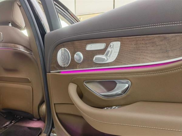 E 2020 Ŀ E 300 L 