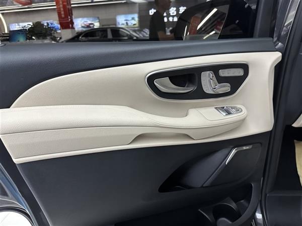 V 2021 V 260 L 